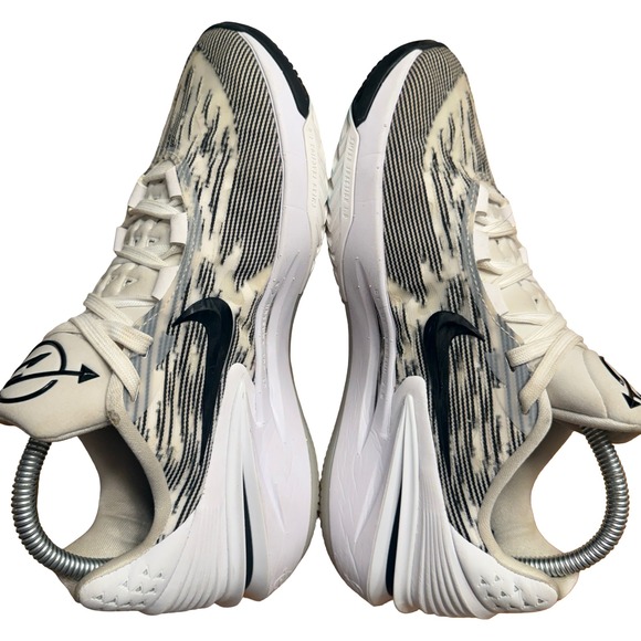 Nike Air Zoom GT Cut 2 White Black FJ8915-100 Mens 7 Basketball Shoes